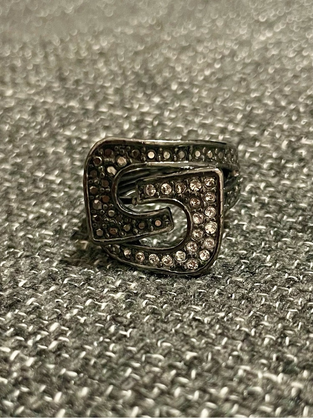 Vintage Guess block ring size 7